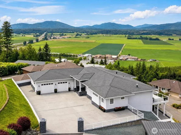 880 Bella Vista Lane, Burlington, WA 98233