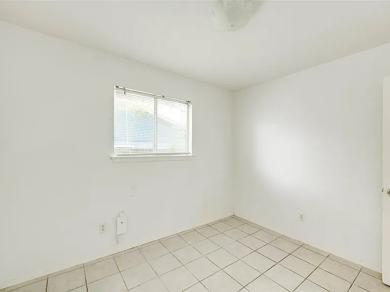 5208 Bogey Ct #B — Photo 18
