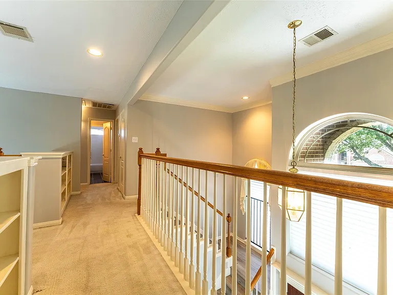 311 Saunter Dr — Photo 7