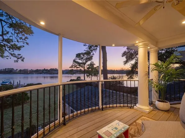 2001 English Cedar Cir, Virginia Beach, VA 23451