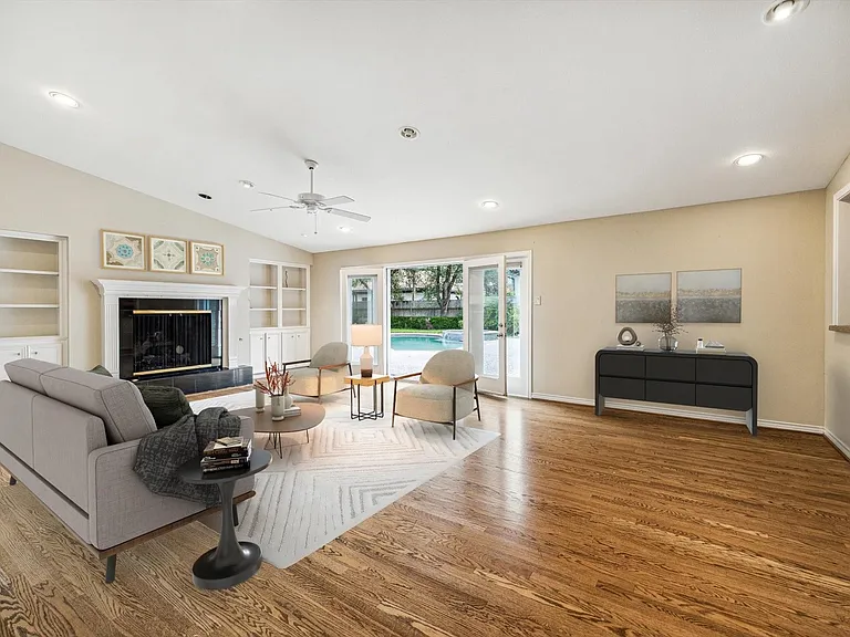 5505 Holly Springs Dr — Photo 3
