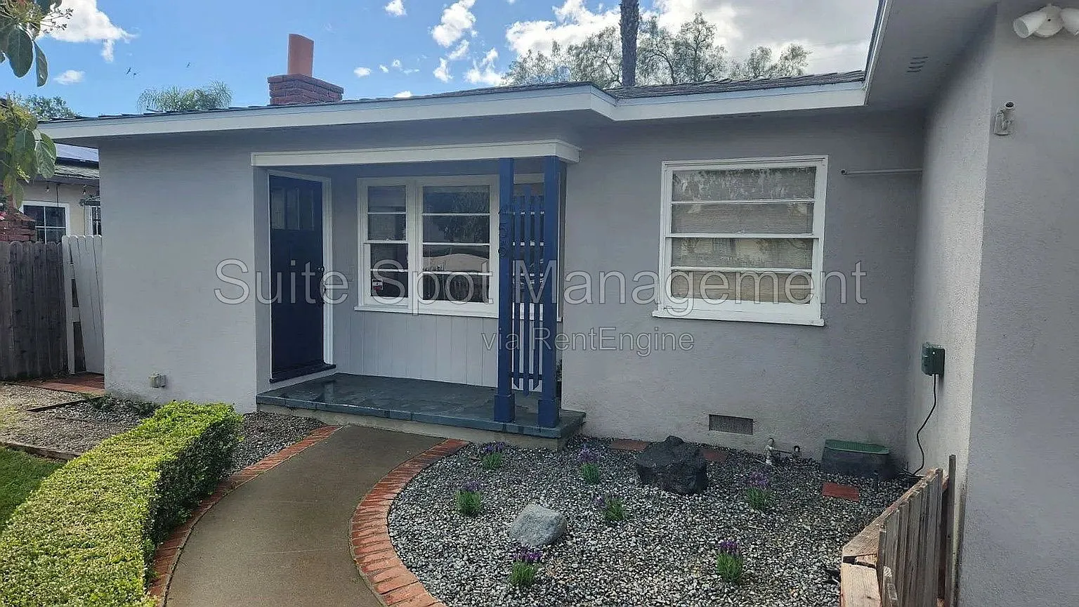 Studio, $1,400 — Photo 2
