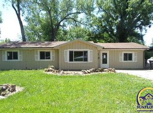 1411 SW 30th St, Topeka, KS 66611