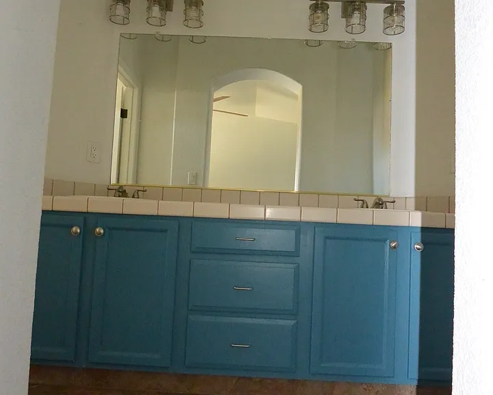 1724 S Grand St — Photo 6