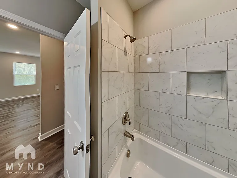 444 Deaton St — Photo 17