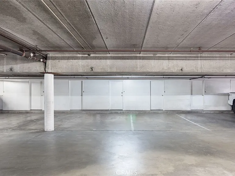 333 Riverdale Dr #17 — Photo 14