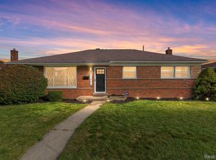 11085 Busch Ave, Warren, MI 48089