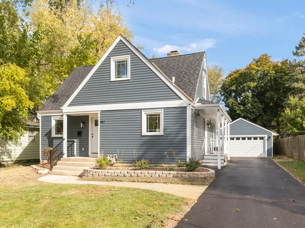 507 S Blanchard St, Wheaton, IL 60187