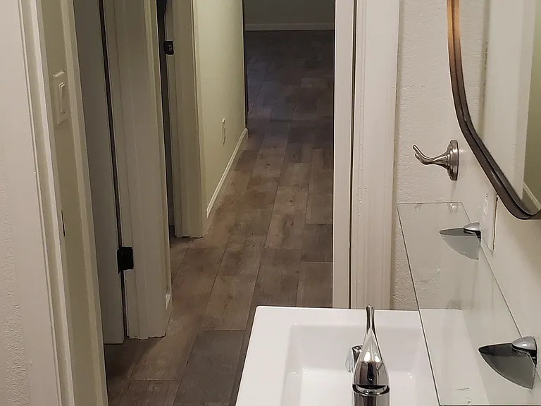 742 E McKinley St #B — Photo 16