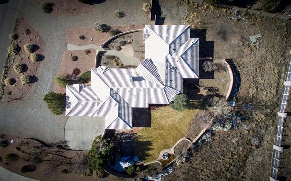 3rd image of 7821 San Diego Ave NE