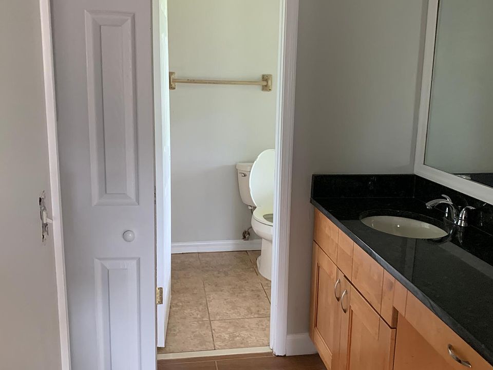 Master bath area