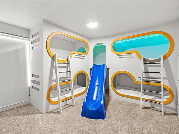 3rd image of 1568 FLANGE DRIVE
