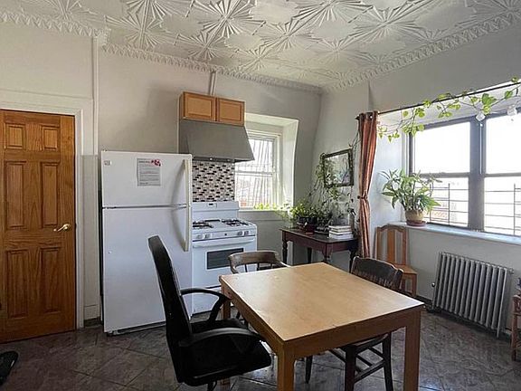 4th image of 1045 Flushing Ave APT 3R