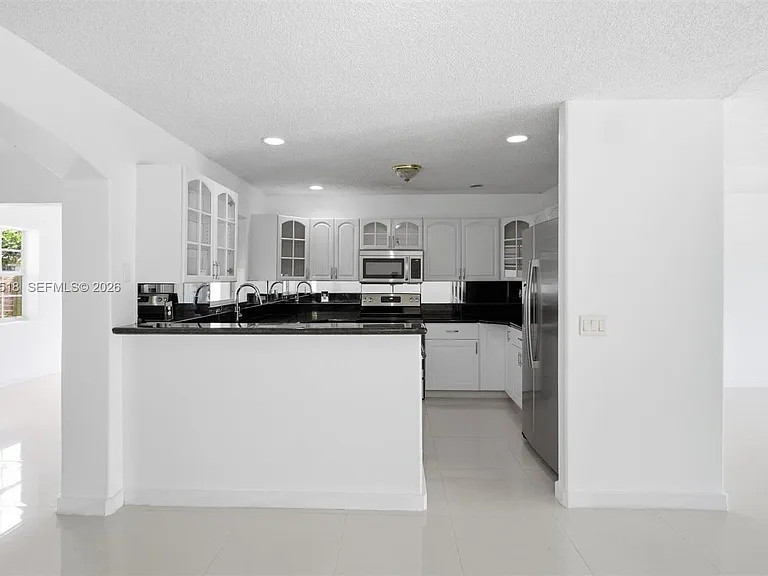 7434 Thatcher Ave — Photo 6