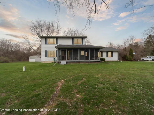5640 W Plains Rd, Eaton Rapids, MI 48827