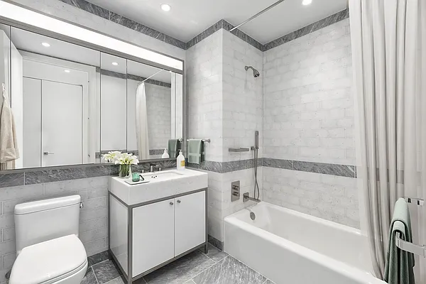 Rented by Douglas Elliman | media 19