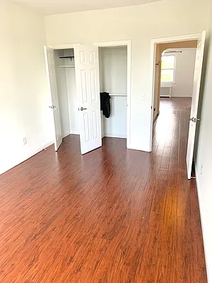 Rented by Luxury Apartments LIC | media 60