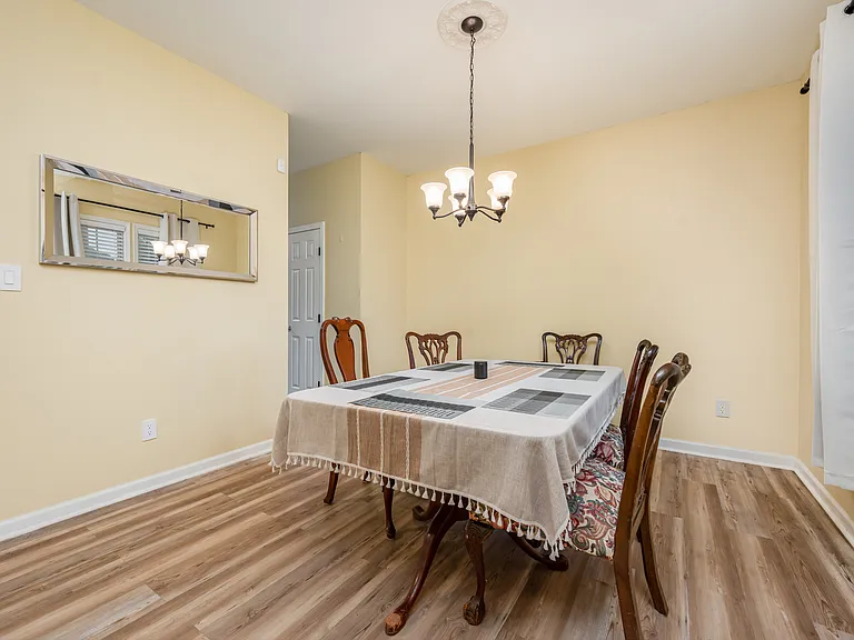 3605 Cold Harbour Dr — Photo 7