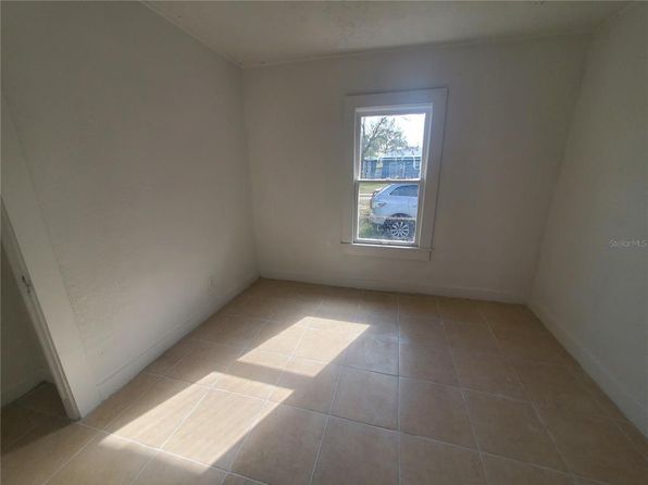 saint-petersburg-florida-81390388 picture