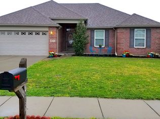 4930 Penrose Dr, Newburgh, IN 47630