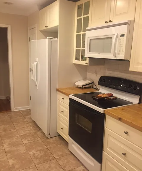 1634 Twin Pines Dr — Photo 3