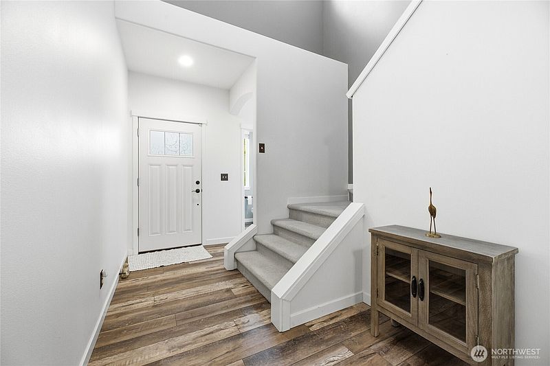 3rd image of 4202 68th Avenue E