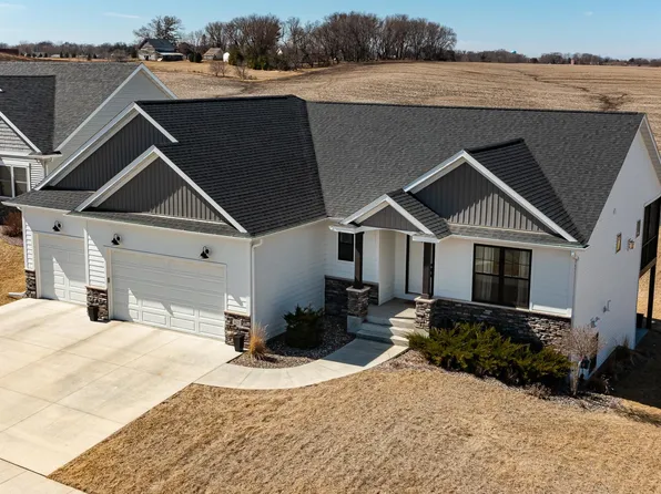 825 Grand Ridge Dr NE, Byron, MN 55920