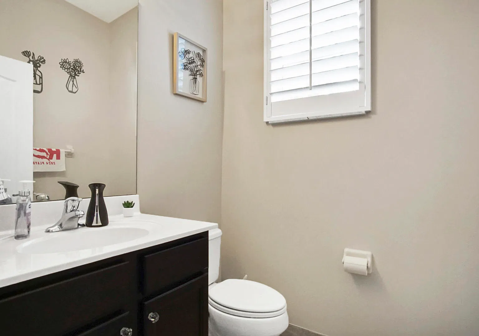3 bed, 2.5 bath, 1576 sqft, $2,800 — Photo 4