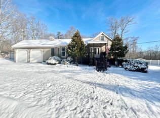 232 East Ct, Cresco, PA 18326