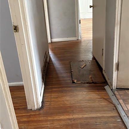 4th image of 244 Estridge Rd