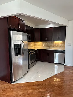 Sold by Imagine Properties NY | media 8