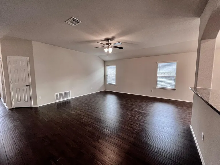 6320 Dorthy Muree Dr — Photo 21
