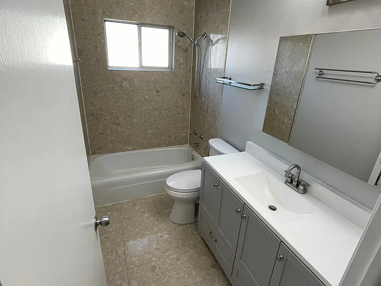 4148 S Herman St — Photo 9