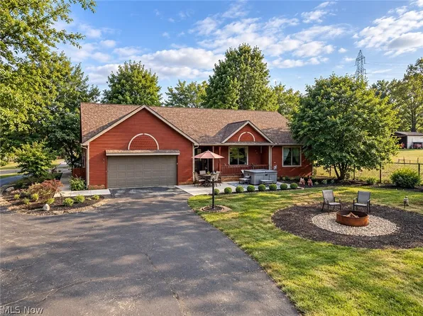 18 Manning Rd, Mogadore, OH 44260