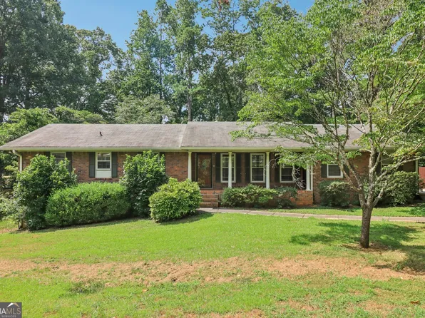 1931 Arnold Dr, Mableton, GA 30106