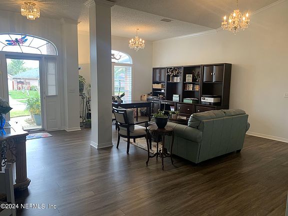 3rd image of 2989 SPARKLEBERRY Drive