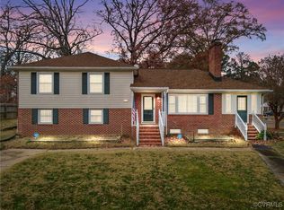1524 Walnut Dr, Chester, VA 23836