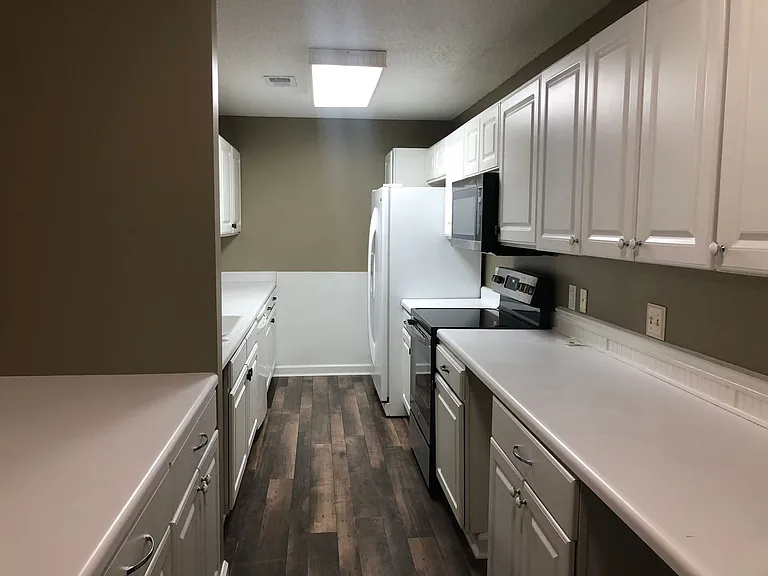 4323 Lotus Ct — Photo 33