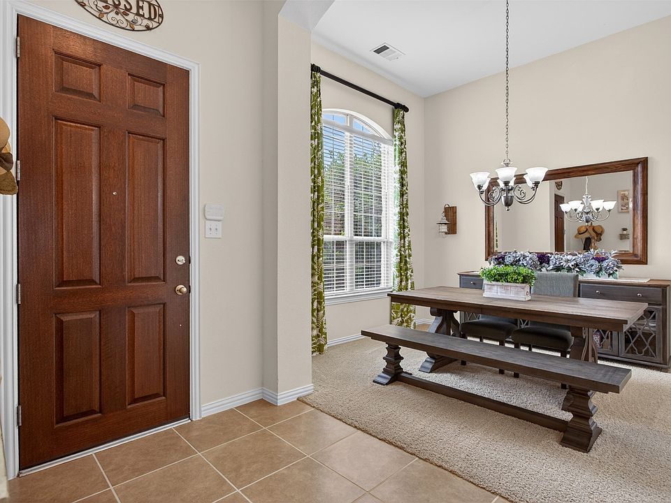 1st image of 1109 Cadbury Ln