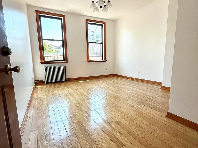 134 Dupont St #O — Photo 4