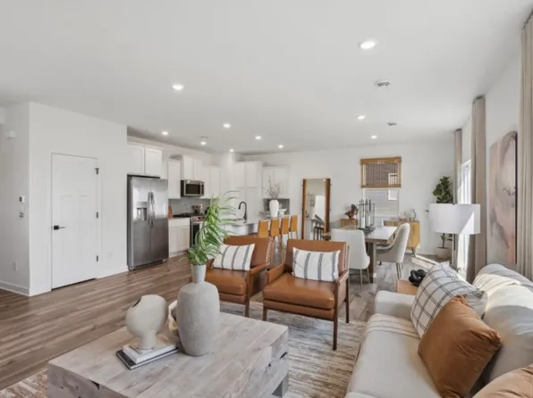 22668 Isla Way, Rogers, MN 55374