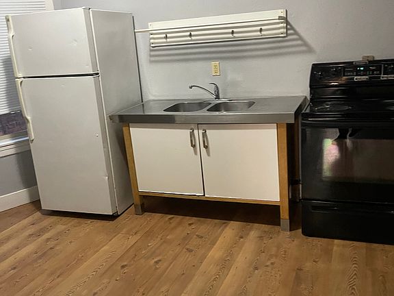 5th image of 3809 S 25th St #F63709d28