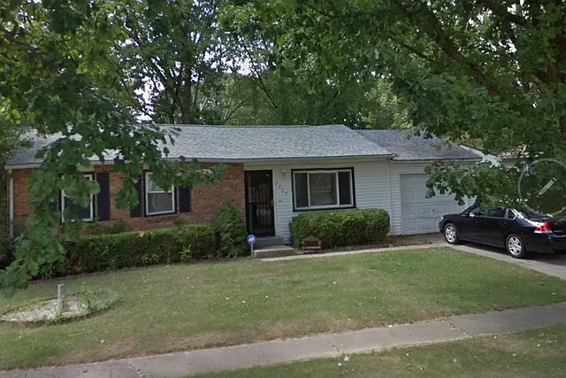 2509 Campbell Dr photo 1