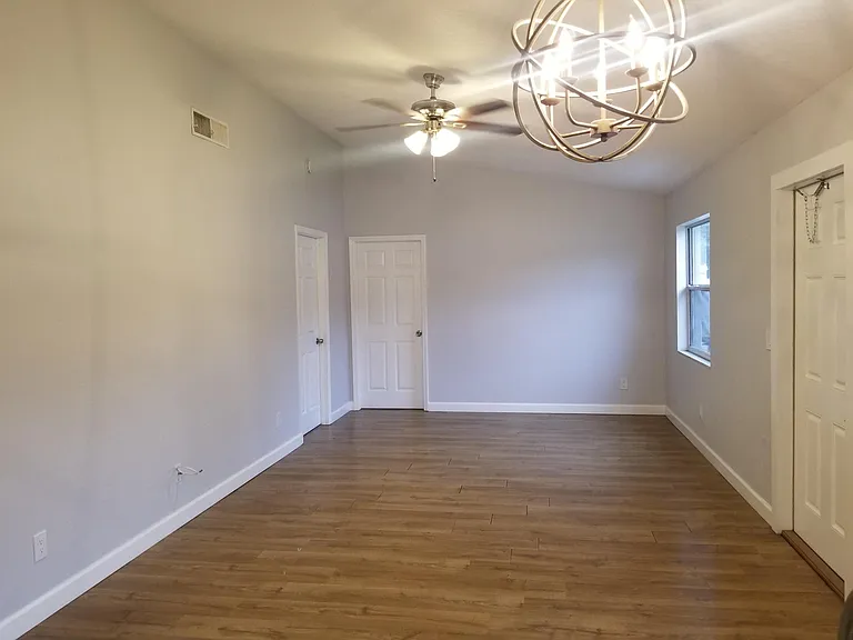 3633 Meriden Ave #A — Photo 3