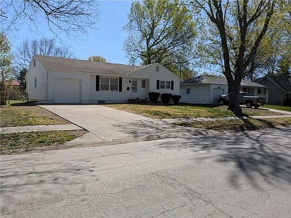 4th image of 13111 Winchester Ave