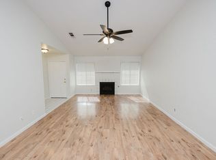 262 W Barstow Ave APT 102, Clovis, CA 93612