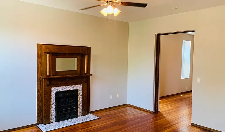 3218A Cherokee St — Photo 2
