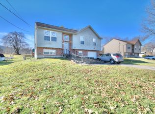 104 E 1st St, Silver Grove, KY 41085