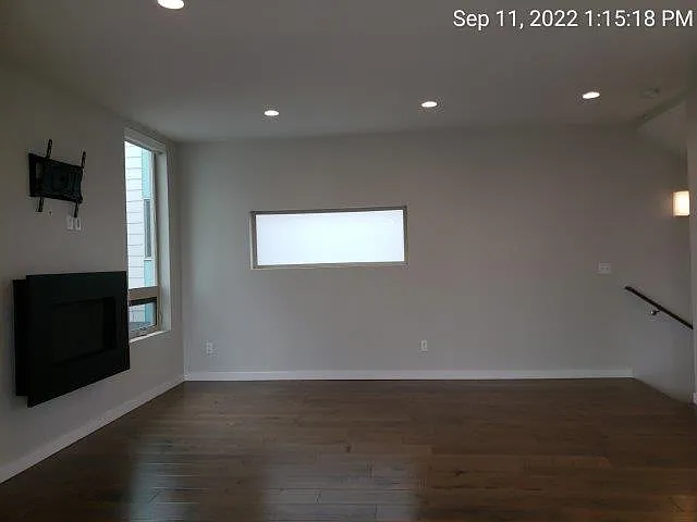 2337 W Plymouth St — Photo 11