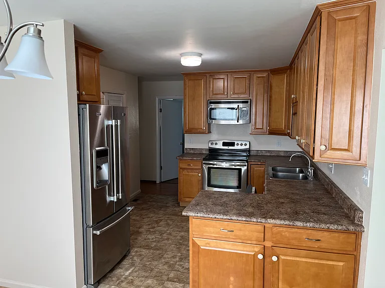 2595 Arroyo Dr — Photo 4